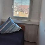 Schindler Mit Balkon Apartment *