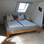 Apartment Schindler Mit Balkon *